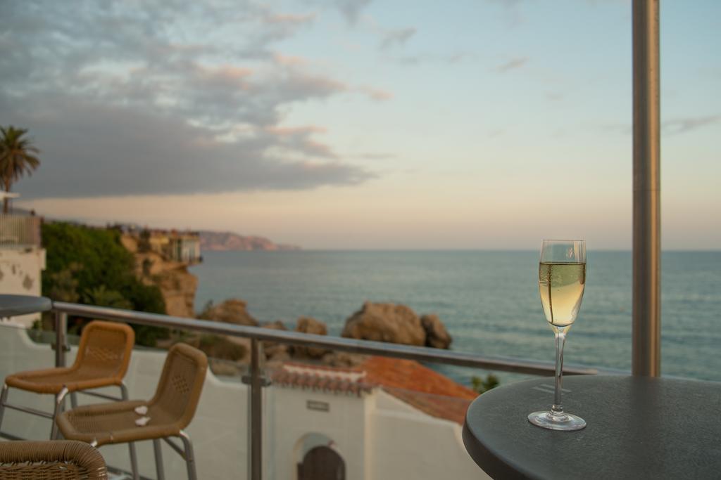 Toboso Apar - Turis Hotel Nerja Exterior foto